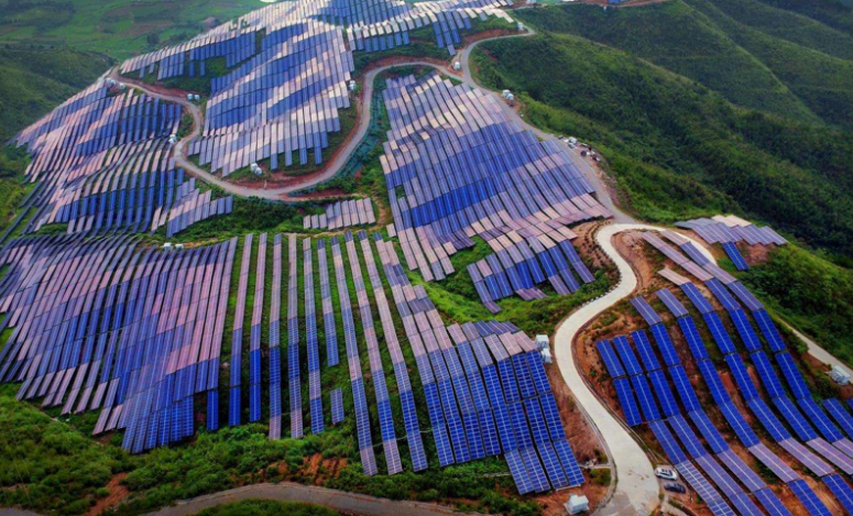 中國(guó)十三省最大光伏電站在這里！欽州康熙嶺的光伏電站能排上號(hào)了嗎？
